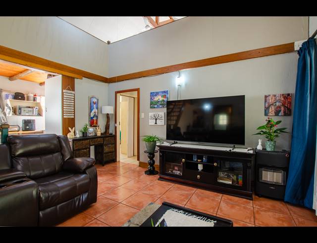 3 BEDROOM DUET FOR SALE IN MONUMENT PARK